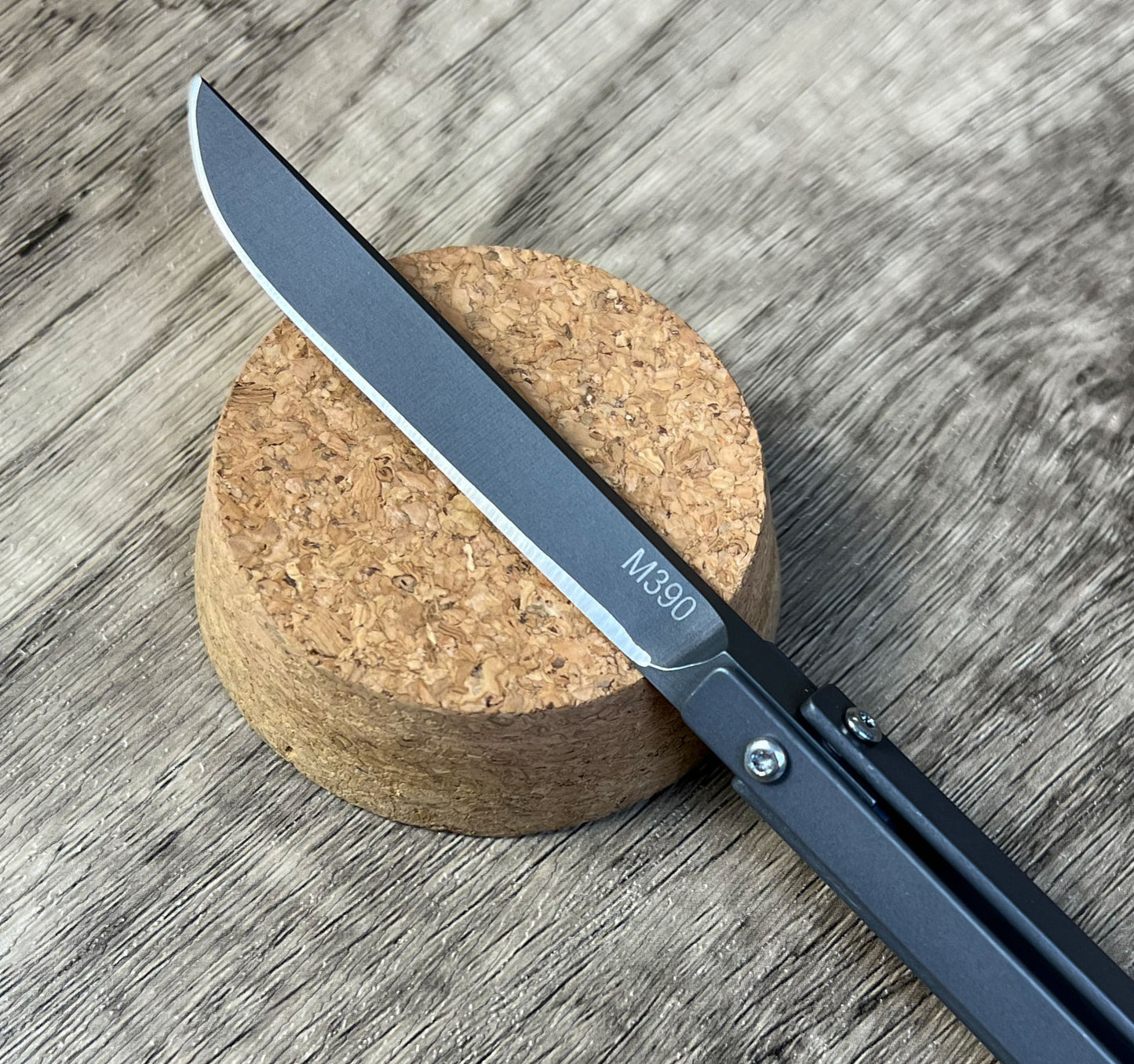 Creative Rotary knife Folding knife Window breaking survival knife Portable outdoor knife Fruit knife Mini mechanical knife