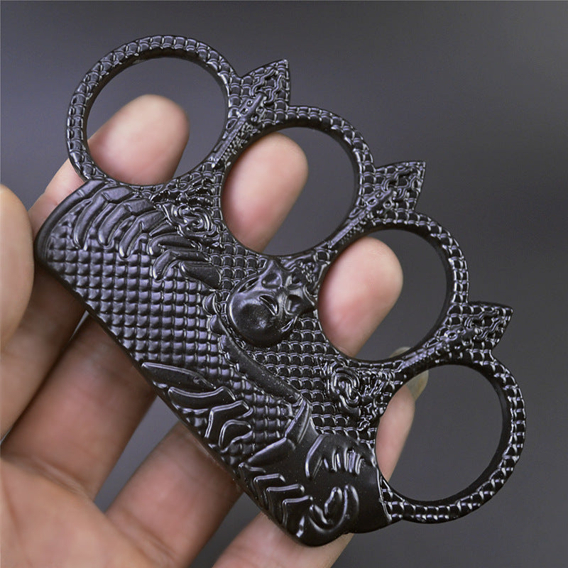 Sea King cross-border four-finger ring buckle martial arts training finger tiger hand buckle fist buckle defense fist glove fish scale four-finger buckle fist ring