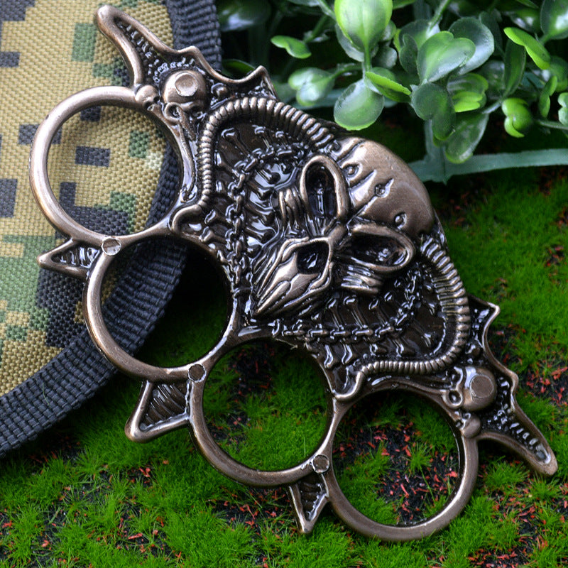 Cross-border Bull Demon King four-finger fist clasp fist ring four-finger knuckle ring Wu finger tiger hand Kui with car equipment life-saving hammer ring